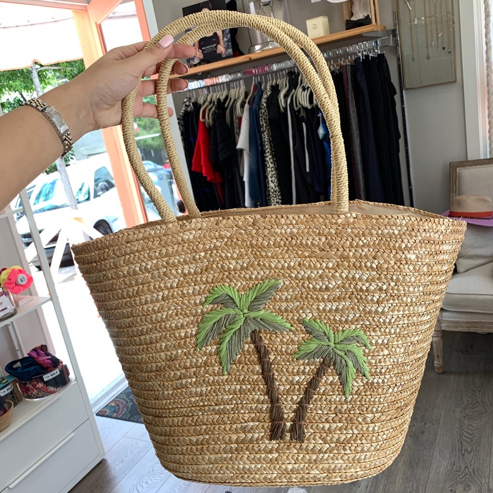 if interested please visit VALMAREBOUTIQUE poshmar